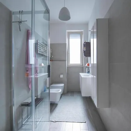Comfy-cozy 2 Bedroom-via Boscovich Milan