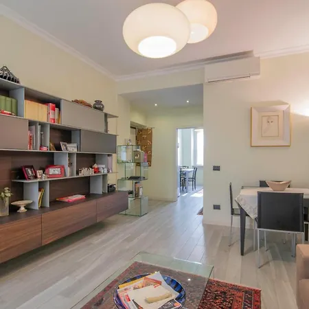 Comfy-cozy 2 Bedroom-via Boscovich Apartment Milan