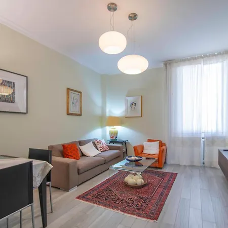 Comfy-cozy 2 Bedroom-via Boscovich Milan